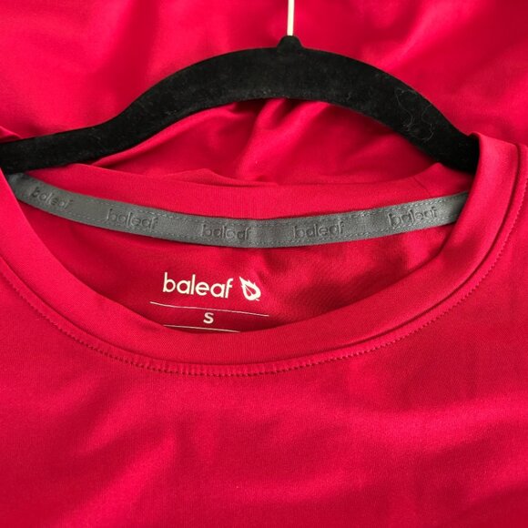 Baleaf’s Women's Red UPF 50+ Long-Sleeve Quick-Dry Running Shirt Size Small - Picture 3 of 8
